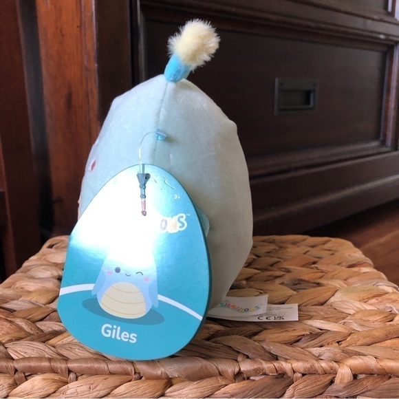 Squishmallows Giles the blue grasshopper in 5” - Picture 4 of 7